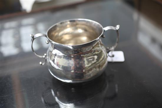 An early Charles II silver porringer, 8.5 oz.